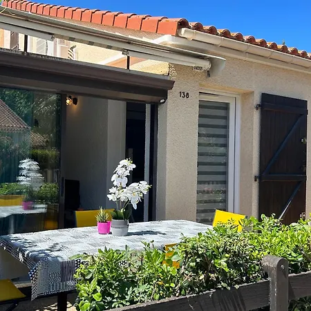 Дом отдыха Pavillon Refait A Neuf A Argeles-sur-mer, Climatise Avec Wi-fi, Terrasse Et Piscine, Proche - Fr-1-732-82 *